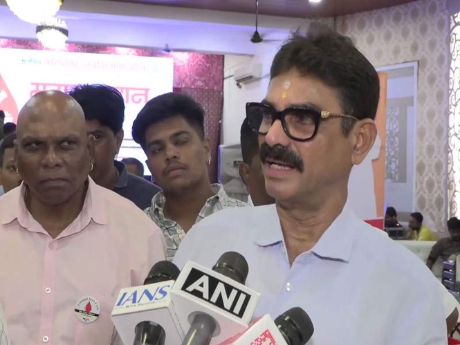 Image from: "Uddhav Thackeray, Raj Thackeray indeed come together": MNS's Bala Nandgaonkar on growing speculation over 'Operation Tiger' in UBT
