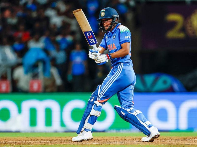 Image from: Abhishek Nayar backs India as clear favourites against Pakistan in Women’s T20 WC