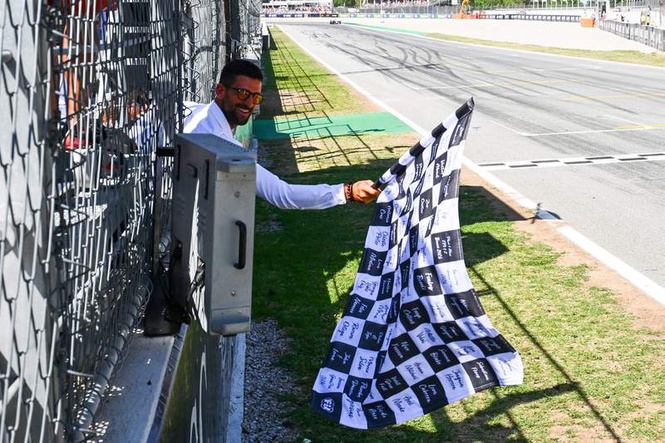 Image from: Novak Djokovic denied Barcelona GP entry before waving flag for Lewis Hamilton’s first Ferrari win