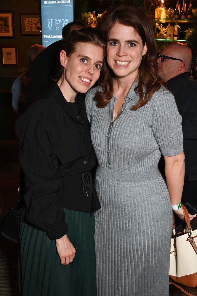 Image from: Beatrice and Eugenie stepped out together in Austria as royals celebrated King's official birthday