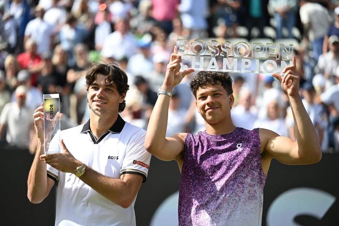 Image from: Shelton beats Fritz in Stuttgart final for first grass court title