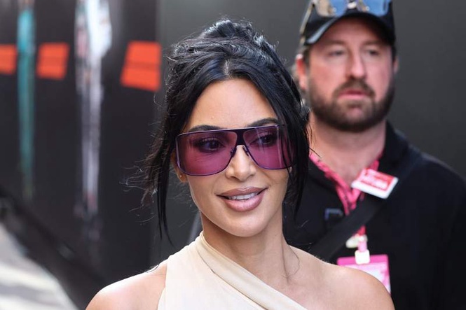 Image from: Kim Kardashian’s immediate action after Lewis Hamilton’s first-ever Ferrari win revealed