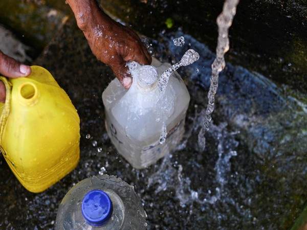 Image from: J&K Govt asks pvt water filling stations in Jammu to register within 10 days