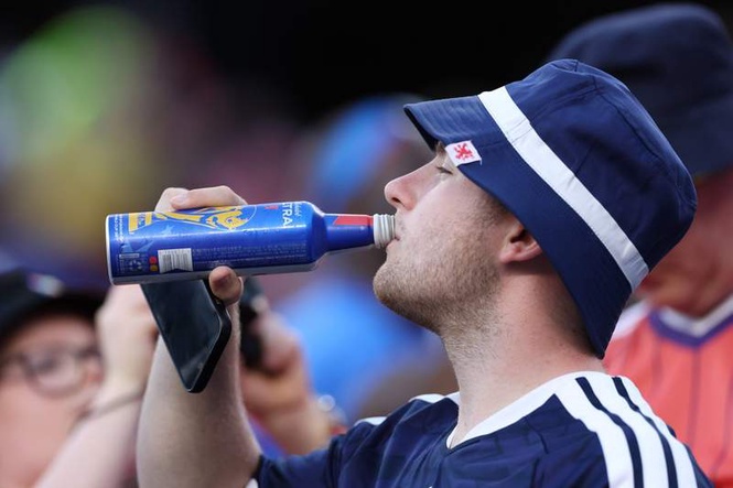 Image from: World Cup fans praise Mercedes-Benz Stadium after surprising beer prices emerge