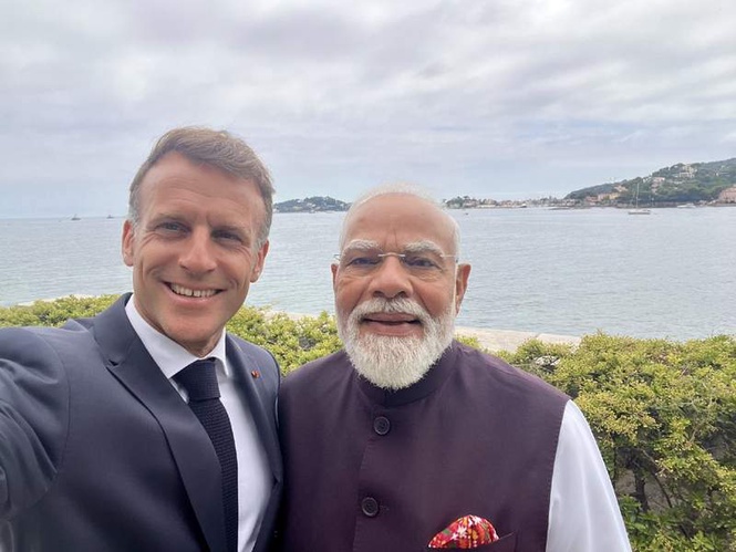 Image from: Picture perfect in Nice: Macron's one-word captioned selfie with PM Modi goes viral