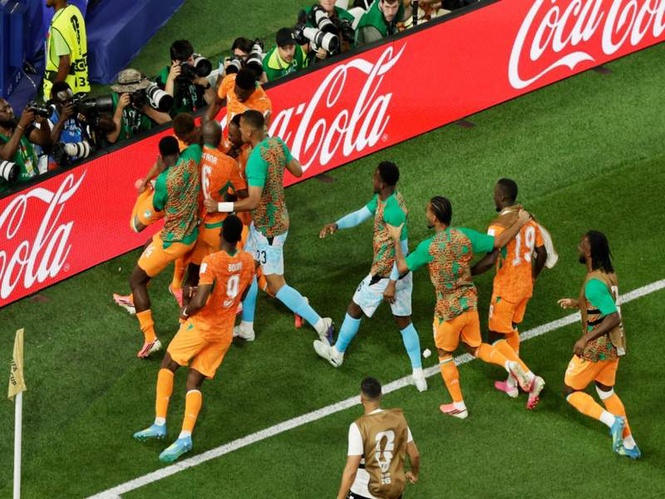 Image from: FIFA World Cup: Amad Diallo's late strike hands Ivory Coast winning start against Ecuador