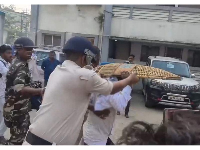 Image from: TMC leader, former Arambagh Municipality chief Swapan Kumar Nandi arrested in Green City solar project fraud case