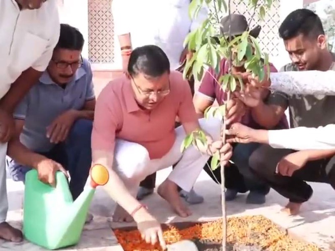 Image from: Uttarakhand CM Dhami participates in cleanliness drive, plants saplings at Purnagiri Temple