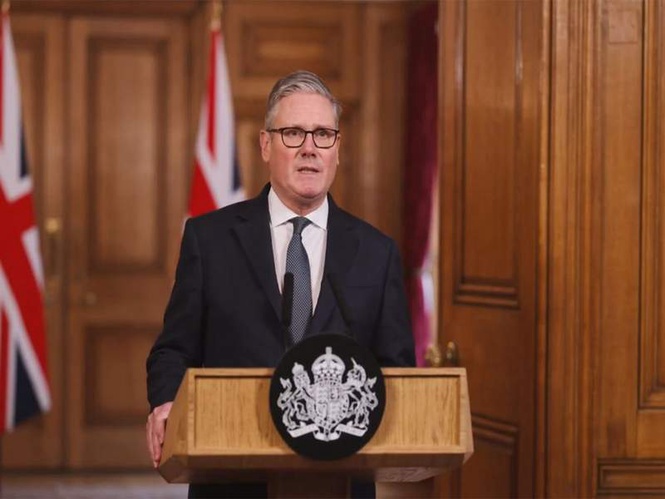 Image from: UK PM Keir Starmer announces ban on social media for children under 16