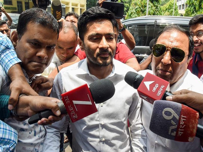 Image from: West Medinipur Court issues arrest warrant against Abhishek Banerjee's PA Sumit Roy: Sources