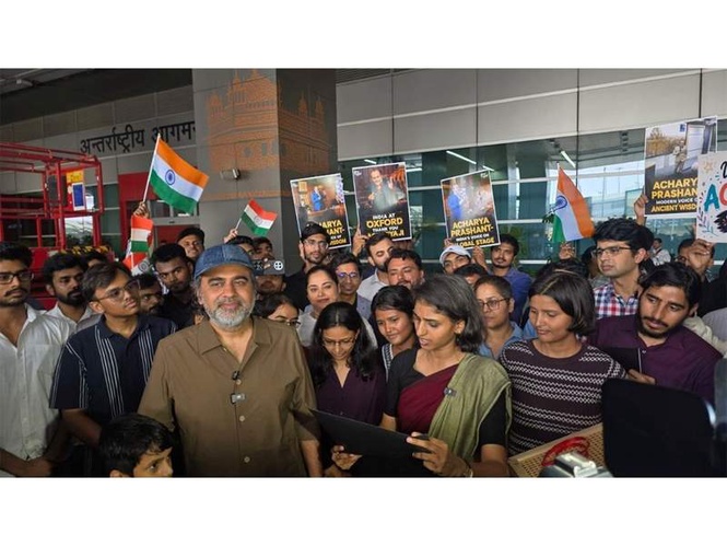 Image from: Philosopher & bestselling Author Spoke to the Media at Delhi Airport