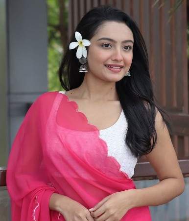 Image from: TV actor Sanchita Ugale dies by suicide in Palghar
