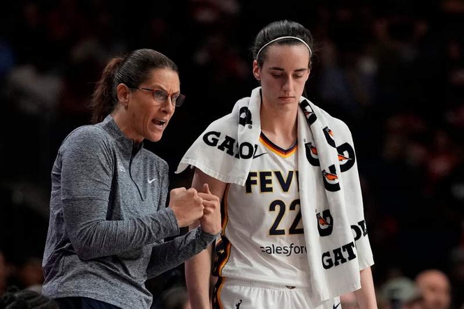 Image from: WNBA fans had a lot to say after Caitlin Clark’s viral reaction to Stephanie White moment