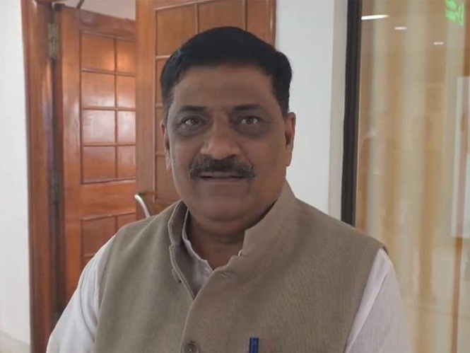 Image from: Standing Committee Chair Sanjay Kumar Jha reviews road infrastructure challenges amid West Asia crisis