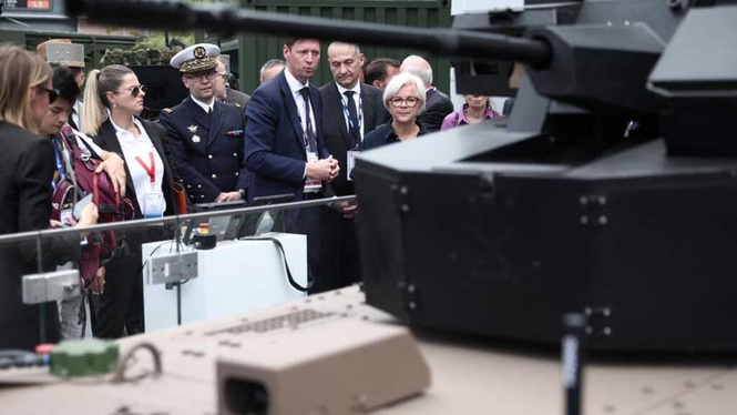 Image from: Franco-German group unveils new battle tank at Eurosatory defence fair