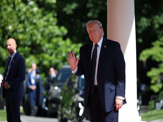 Image from: "Everything is very nice...": Trump after arrival in France for G7 Summit