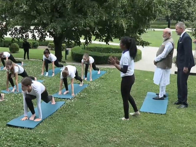 Image from: PM Modi and Slovakia's President Pellegrini watch special session of Yoga