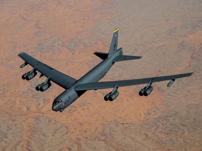 Image from: US Air Force B-52 bomber crashes in California