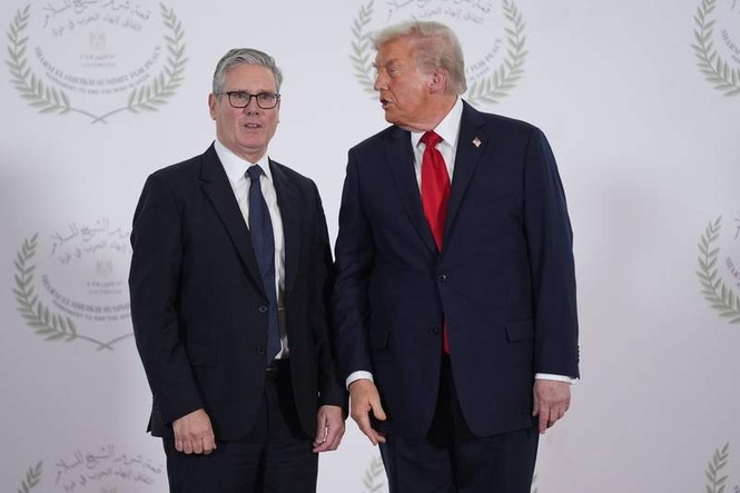 Image from: Ministers plead with Donald Trump not to attack Keir Starmer for 'police state' internet clampdown