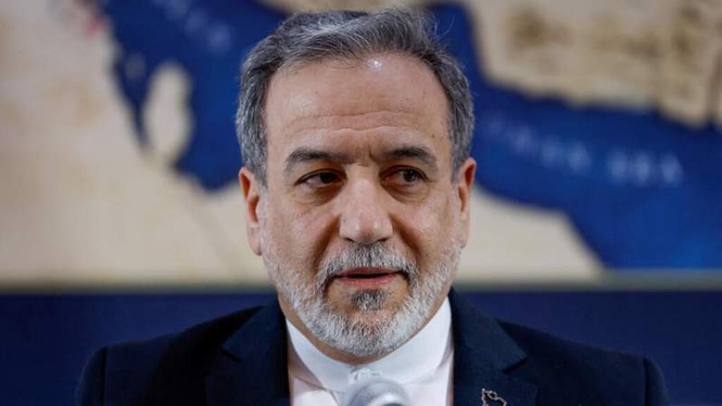 Image from: Middle East live: Iranian FM says talks to finalise agreement with US 'likely' to start Friday