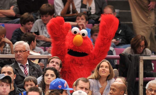 Image from: New York Knicks fans sent Elmo a harsh message after NBA Finals win