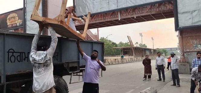 Image from: MC holds anti-encroachment drive at UT Market near GNDU