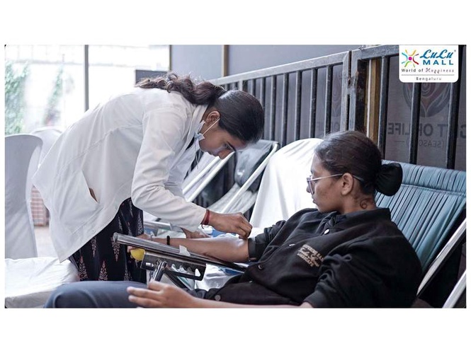 Image from: Lulu Mall and Msquare Groups hosted one of its kind blood donations drive themed “Gift of Life”