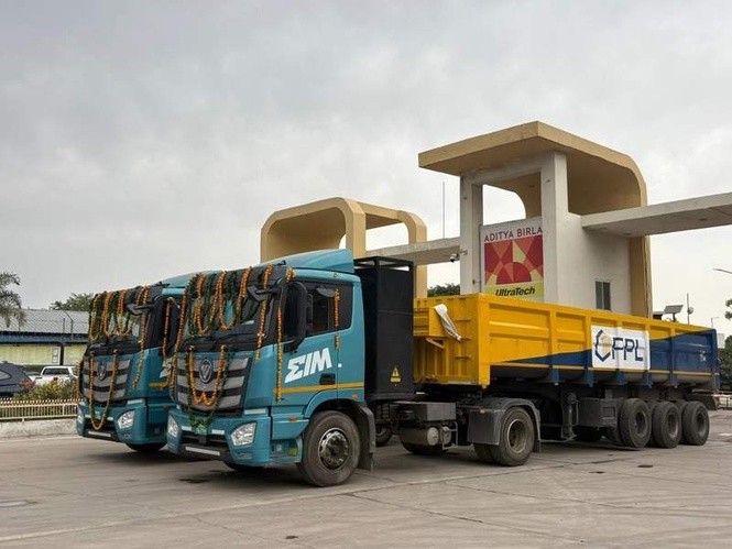 Image from: Paradeep Parivahan Limited Commence Deployment of Rs 45 EIM Ashwa 4×2, 55-Tonne Electric Heavy-Duty Tractor Trailers for UltraTech Cement Ltd.
