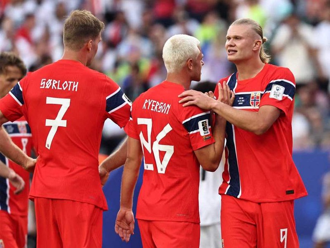 Image from: Like father, like son: Norway make World Cup history by fielding three sons of former players in a match