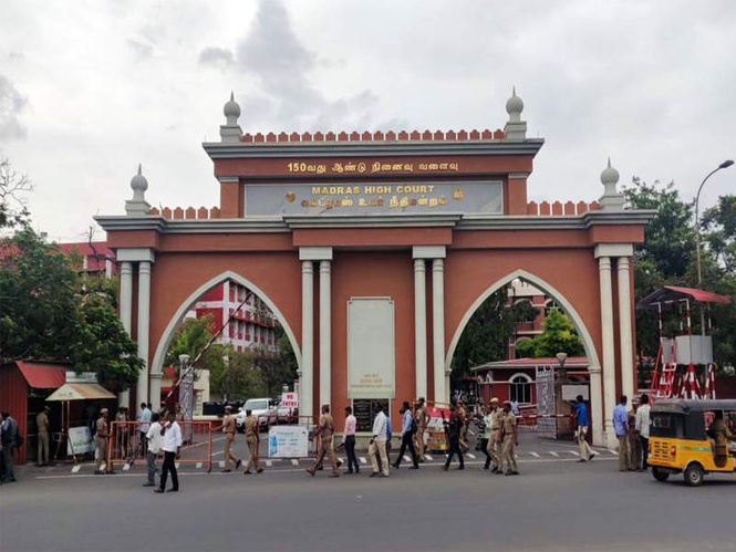 Image from: Madras HC issues notice to Speaker JCD Prabhakar over resignation acceptance of 4 AIADMK MLAs