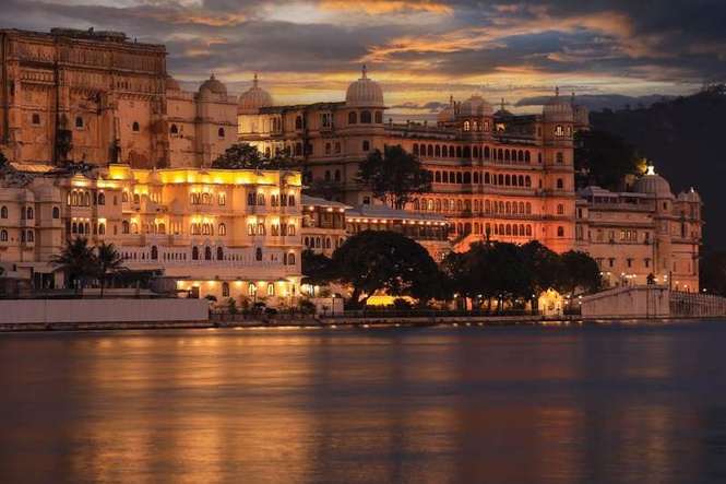 Image from: In India, this lakefront palace is one of the country’s most beautiful royal residences (it was built 450 years ago!)