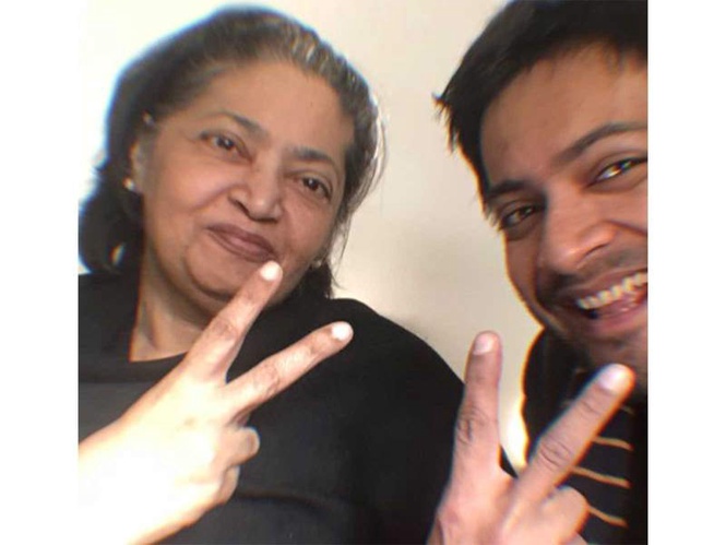 Image from: Ali Fazal remembers his mother on her death anniversary