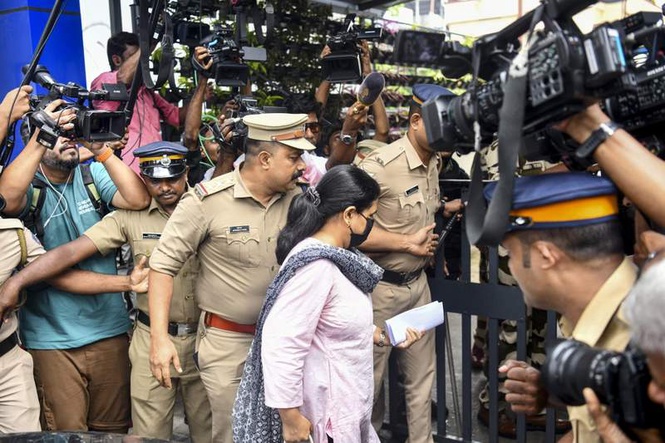 Image from: Former Kerala CM Vijayan’s daughter appears before ED