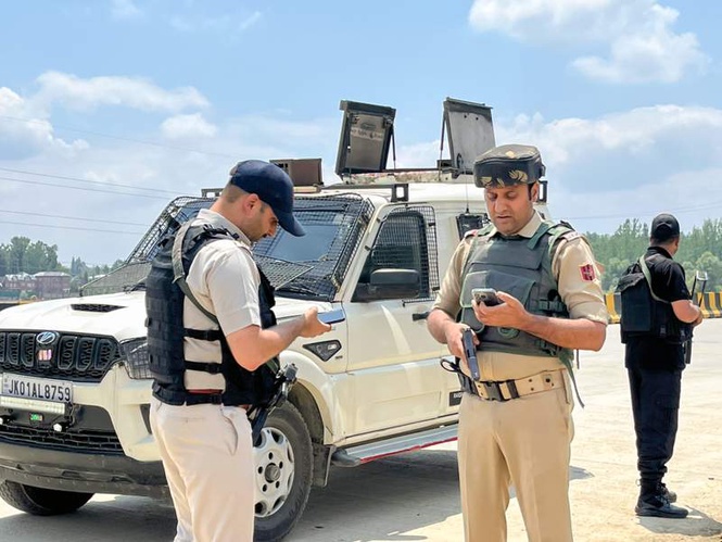 Image from: Kathua SSP reviews security preparations for Amarnath Yatra