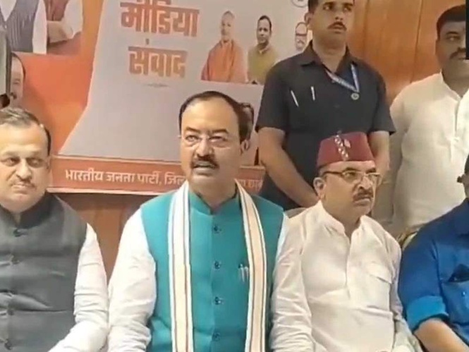 Image from: "25-26 MPs of Samajwadi Party ready to break away," says Keshav Prasad Maurya amid OP Rajbhar's split claims