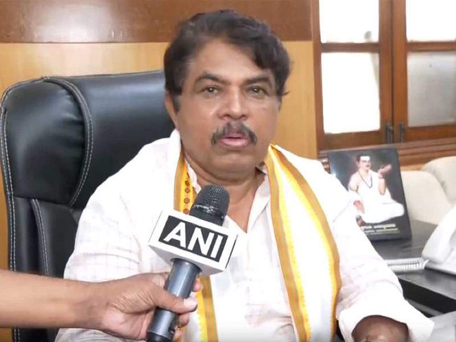 Image from: 'Money Heist Karnataka:' Karnataka Opposition Leader R. Ashok targets Congress govt over alleged irregularities in Gruha Lakshmi scheme