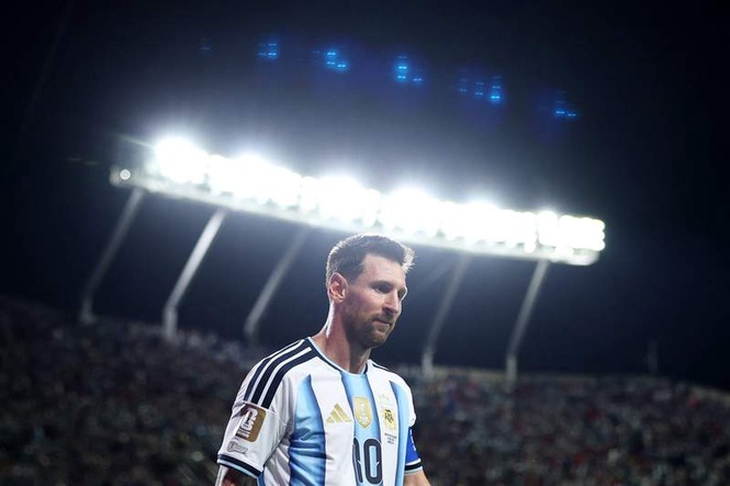 Image from: Lionel Messi’s record at Arrowhead Stadium is something Derek Carr could only dream of