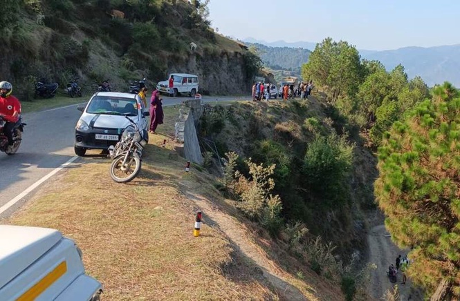 Image from: 7 killed as SUV plunges into gorge in Himachal’s Chamba