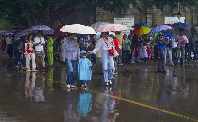 Image from: Heavy rain, hailstorms likely in Himachal; orange alert for 5 districts