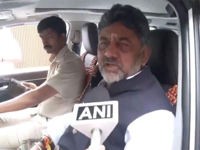 Image from: Karnataka CM Shivakumar ensures Dy CM Parameshwara's participation in election, says he will vote at 1 PM
