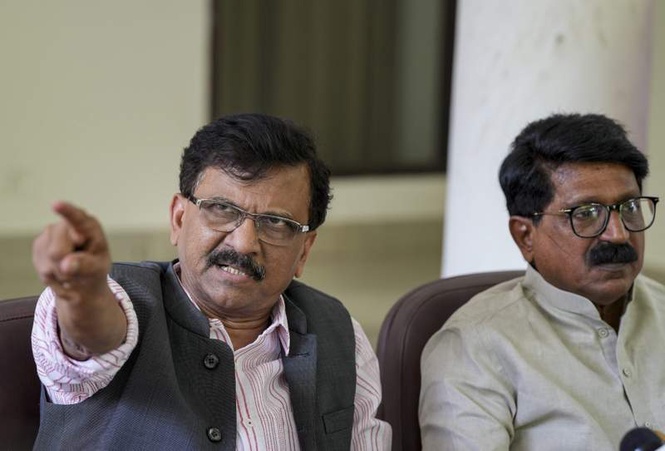 Image from: Rebel Sena (UBT) MPs given additional Rs 10 crore, moved to Rajasthan, claims Sanjay Raut