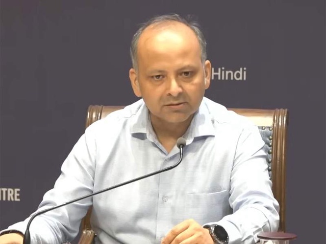 Image from: “Expected to berth at Dahej tomorrow”: Shipping Ministry says LNG carrier Disha to arrive on June 19 in Gujarat