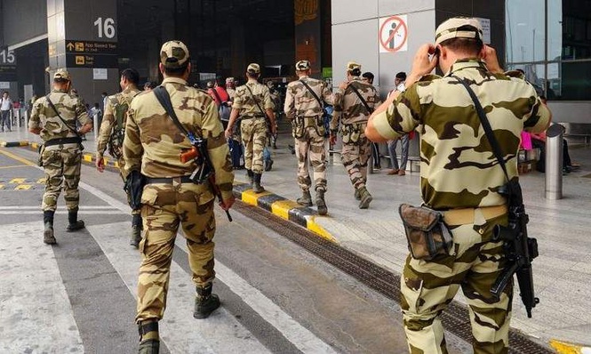 Image from: Maharashtra Police provide Y-Plus security to 6 rebel Sena (UBT) MPs
