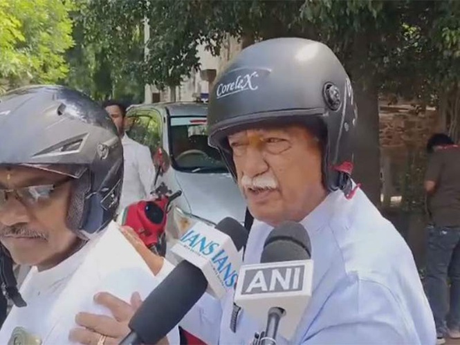 Image from: "No one who tried to touch RSS has been spared": BJP MP Ramesh Jigajinagi hits out at Priyank Kharge over RSS registration remark