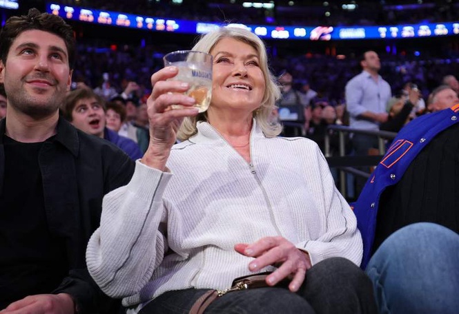 Image from: Martha Stewart details ‘complicated journey’ to New York Knicks title parade aided by James Dolan