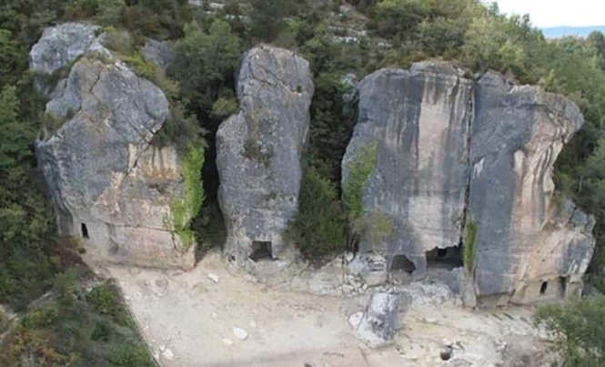 Image from: A Forgotten Society Remained Isolated in Underground Caves for 500 Years…Archaeologists Reveal What They Found Inside