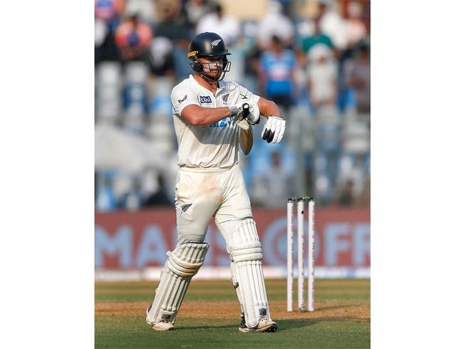 Image from: Glenn Phillips dedicates maiden Test Century to late father Roland during second Test vs England