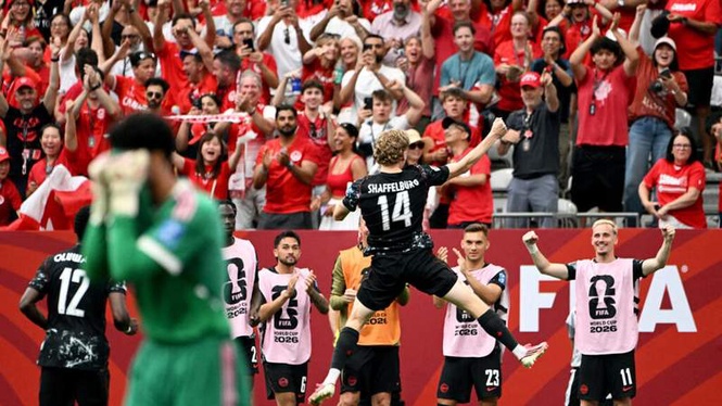 Image from: World Cup 2026: Canada overpower nine-man Qatar in dominant display