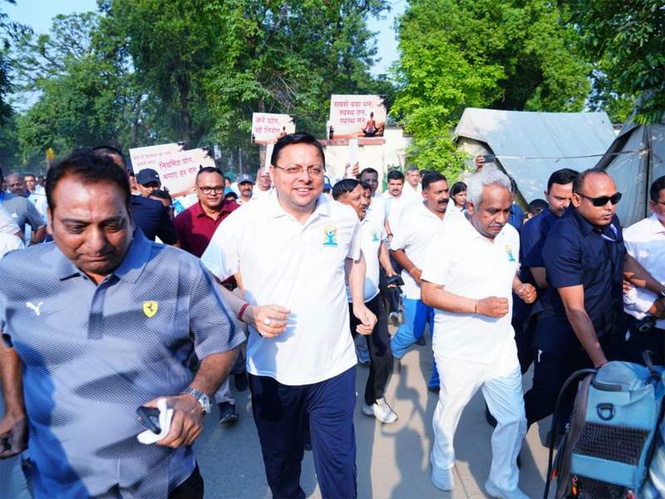 Image from: Uttarakhand CM Dhami participates in 'Run for Yoga' event in Dehradun