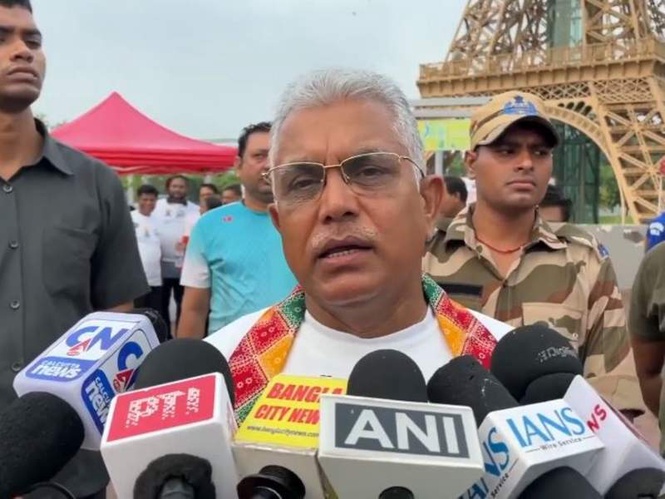 Image from: 30,000 to participate as PM Modi will lead Yoga Day celebrations in Bengal, says Dilip Ghosh